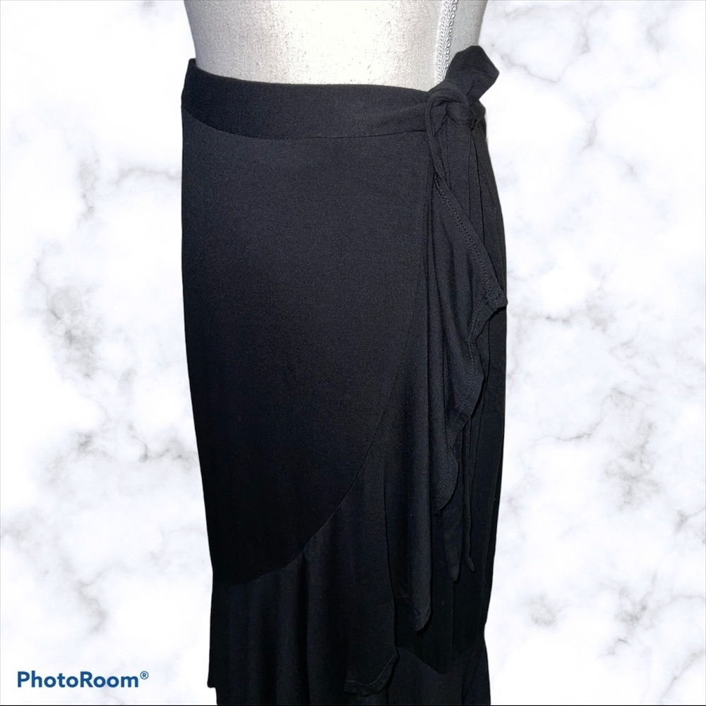 Max Studio Black Asymmetric Ruffle High-Low Skirt - Picture 4 of 7